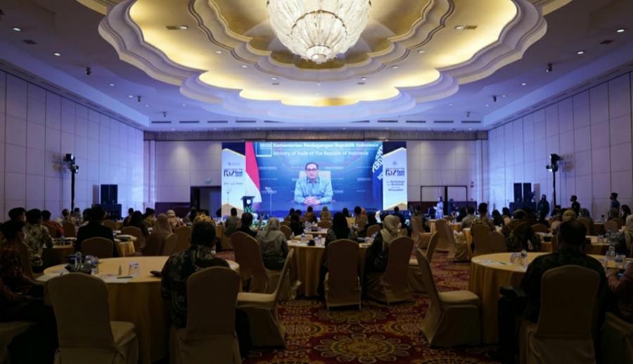 Menteri Perdagangan, Muhammad Lutfi secara virtual membuka Indonesia Franchise Forum dan Bizfest 2021 diselenggarakan di Hotel The Ritz Carlton, Jakarta, Selasa (7/12/2021).