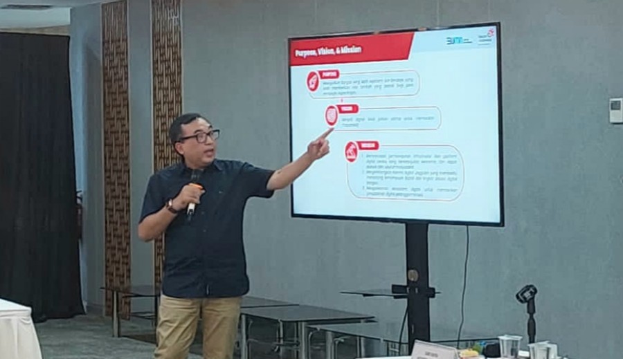 VP Corporate CommunicationÂ Telkom Indonesia, Andri Herawan Sasoko